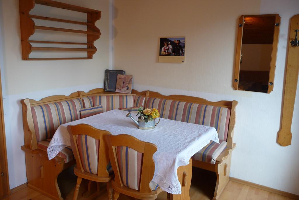 Haus Gebhard Διαμέρισμα Reutte Δωμάτιο φωτογραφία